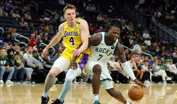 密尔沃基雄鹿裁掉锋线新秀利文斯顿，未来何去何从？