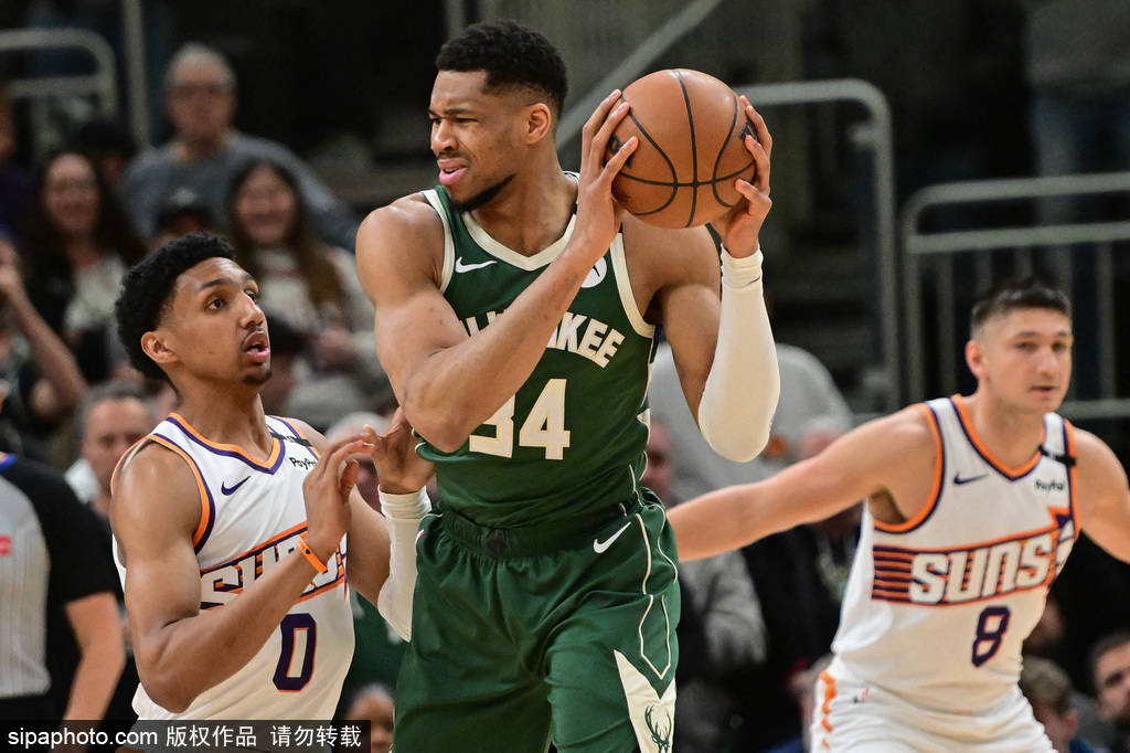 字母哥与雄鹿：密尔沃基的十字路口