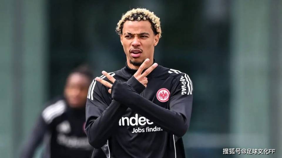 切尔西威胁与利物浦“劫持”纽卡斯尔“被迫加速”埃基蒂克谈判