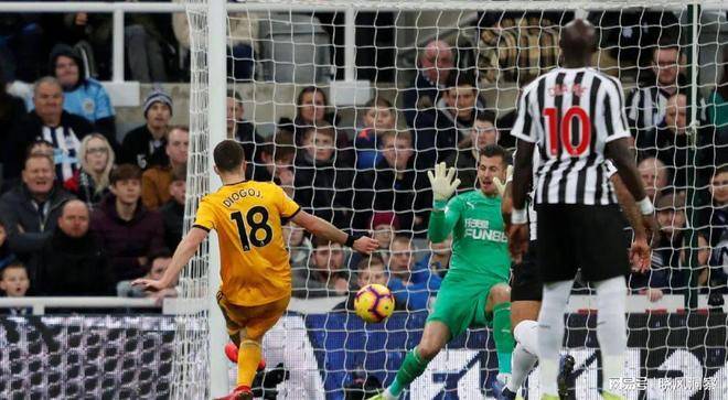 英超狼队官方：迪奥戈-若塔入选狼队名人堂