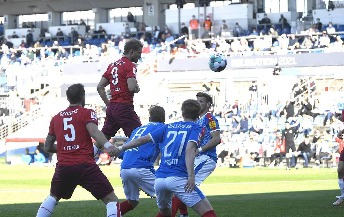 荷尔斯泰因基尔最后主场发力，弗赖堡能否保持欧冠区位置？