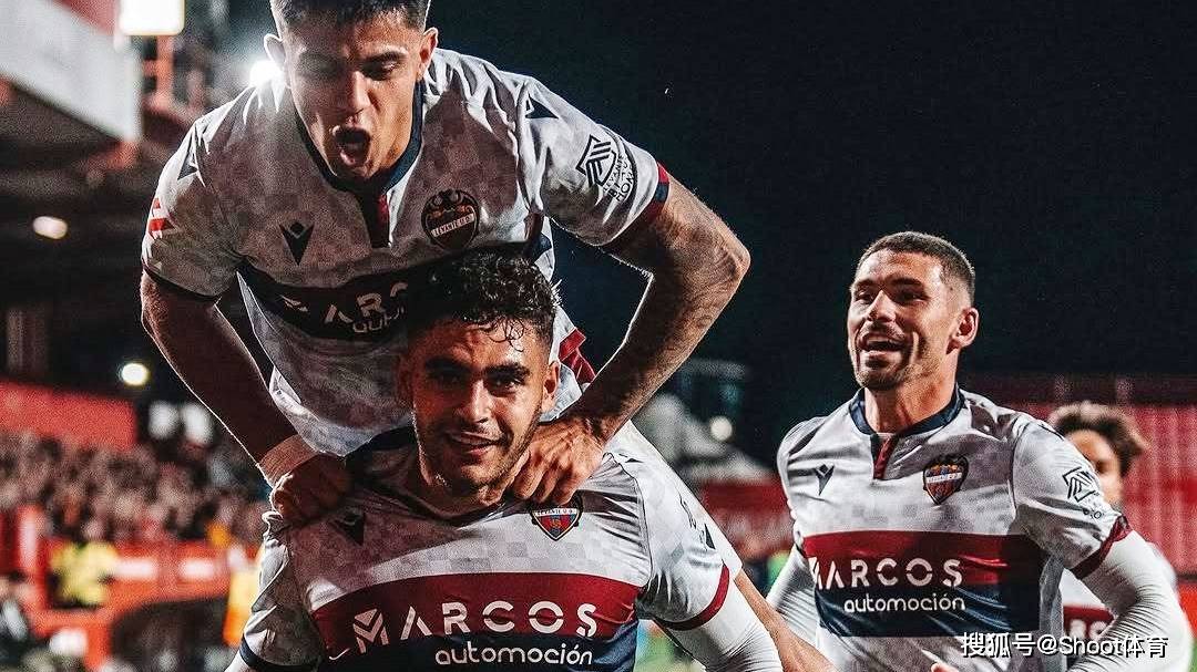 足球前瞻：斯图加特VS拜仁慕尼黑，马洛卡VS巴塞罗那，阿拉维斯VS莱万特，精英VS费耶诺德