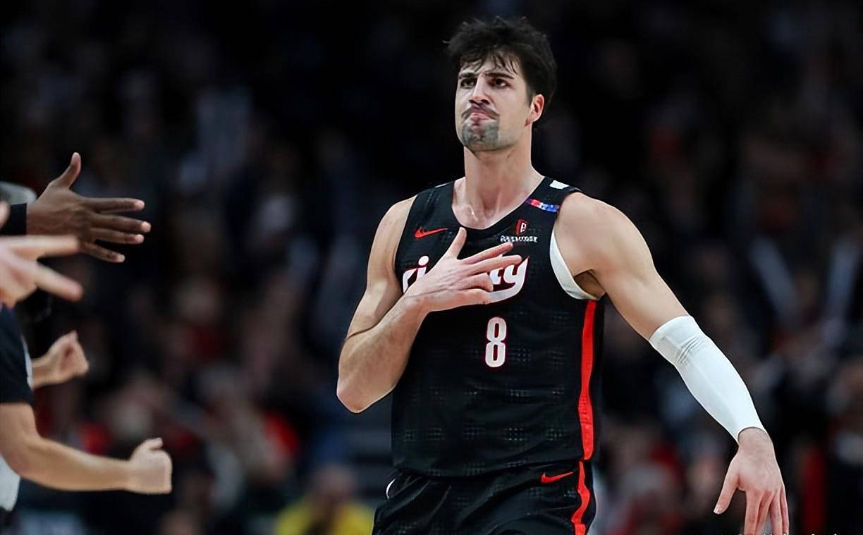 波特兰开拓者新锐球星期待与利拉德携手合作