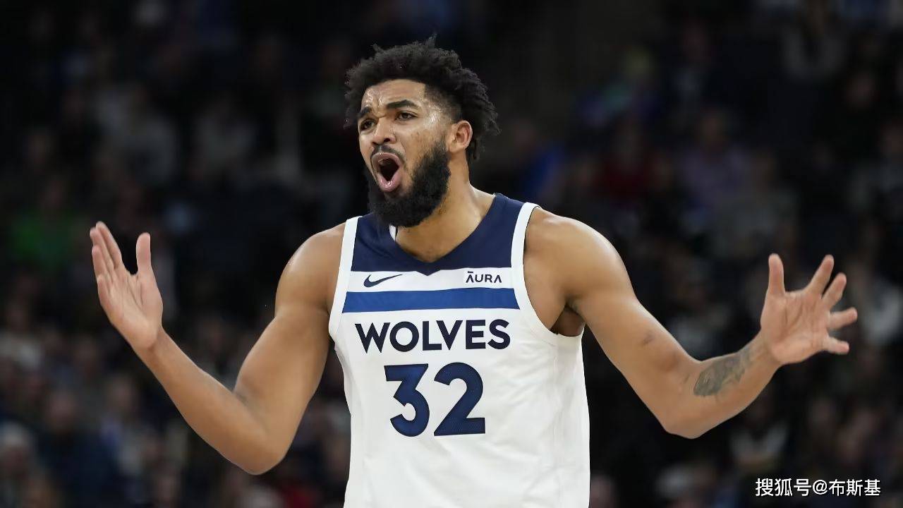 32号之前森林狼中锋，唐斯把明尼苏达当成了家，卡尔的狼队前半生