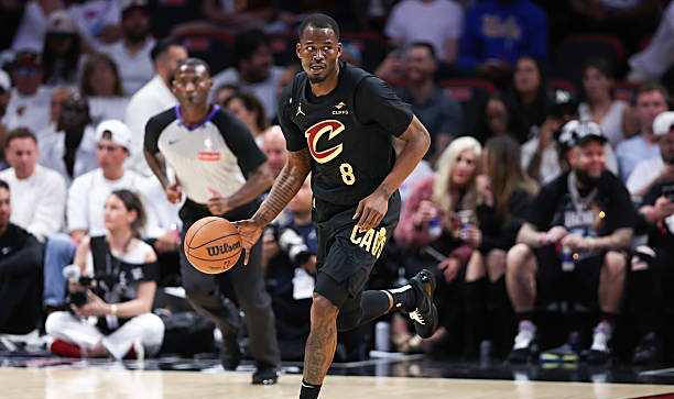 32岁后场老将贾文特-格林与底特律活塞签约