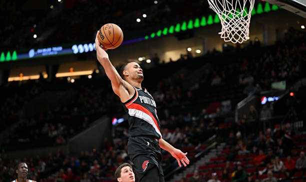 新奥尔良鹈鹕超额使用双向合同名额？