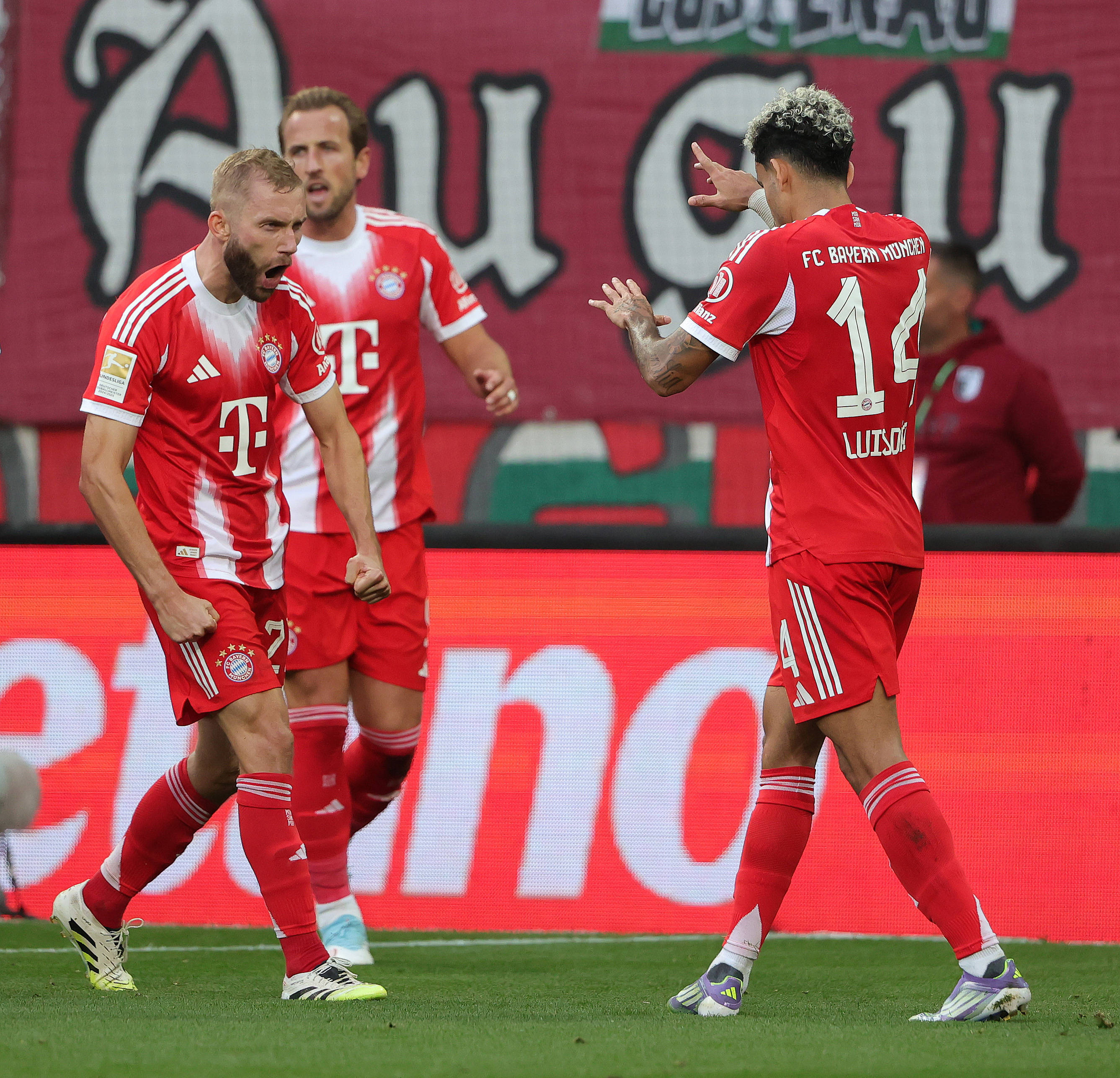 （体育）足球——德甲：拜仁胜奥格斯堡