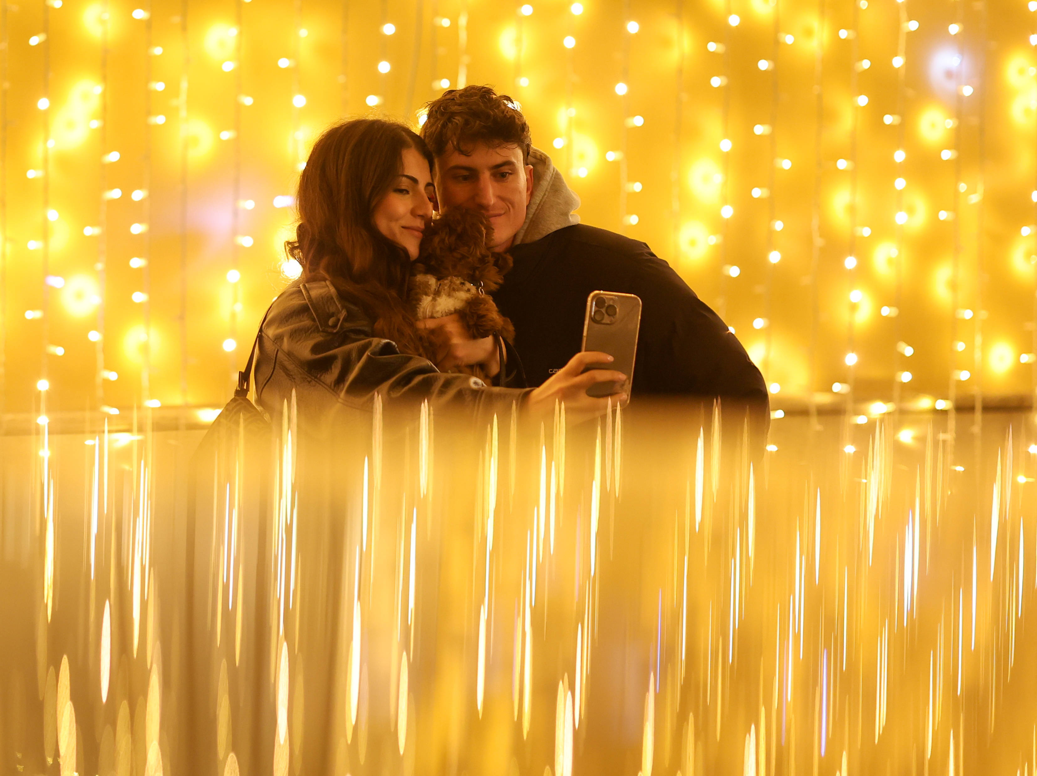 彩灯点亮罗马地标