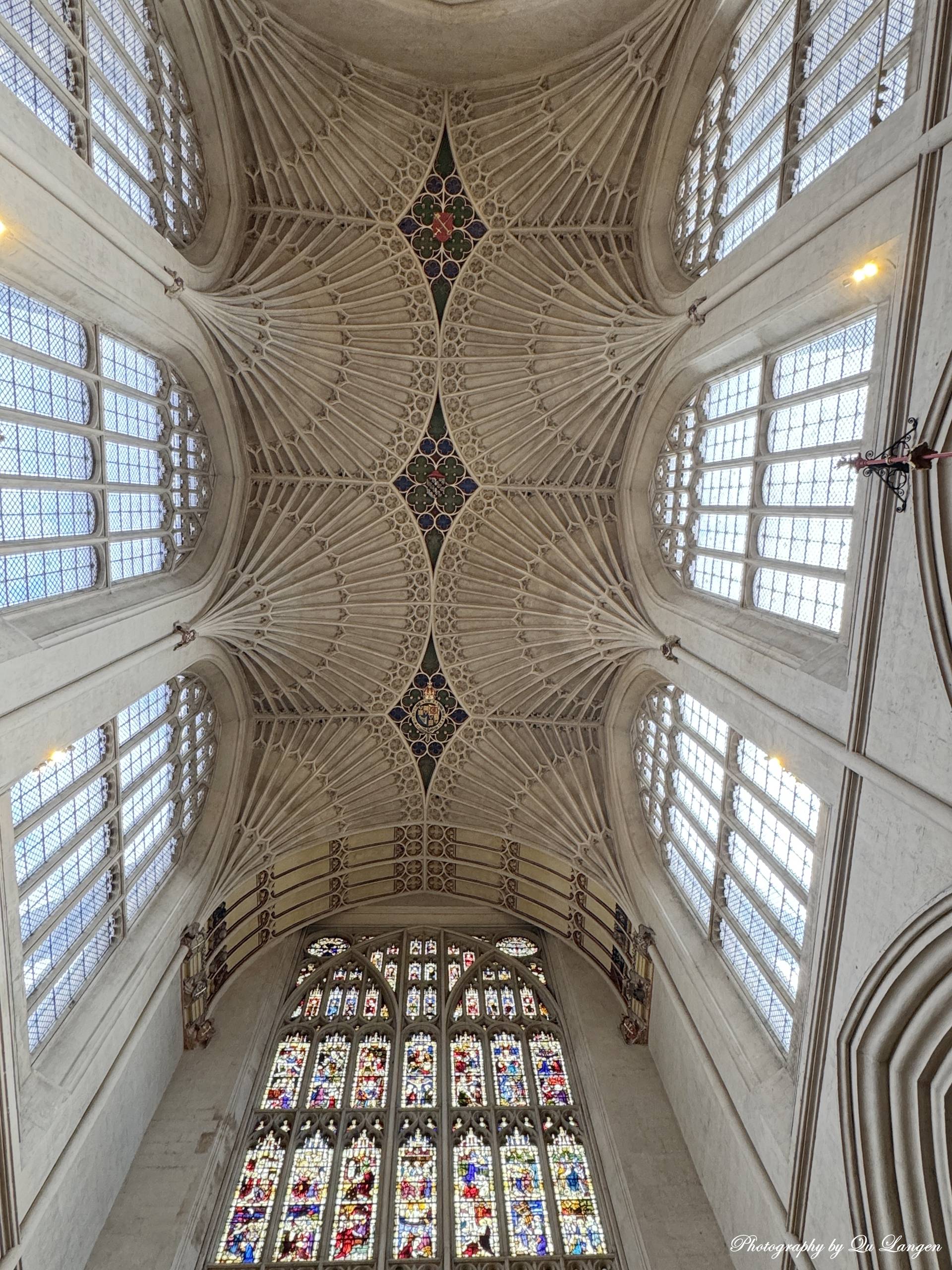 欧洲行（102）从罗马温泉到史前巨石：一日逆行于文明深处