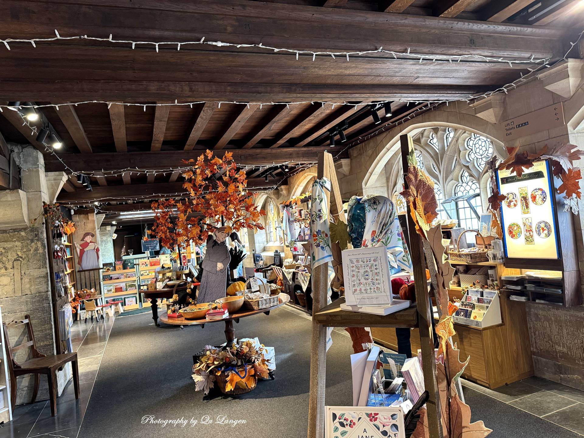 欧洲行（102）从罗马温泉到史前巨石：一日逆行于文明深处