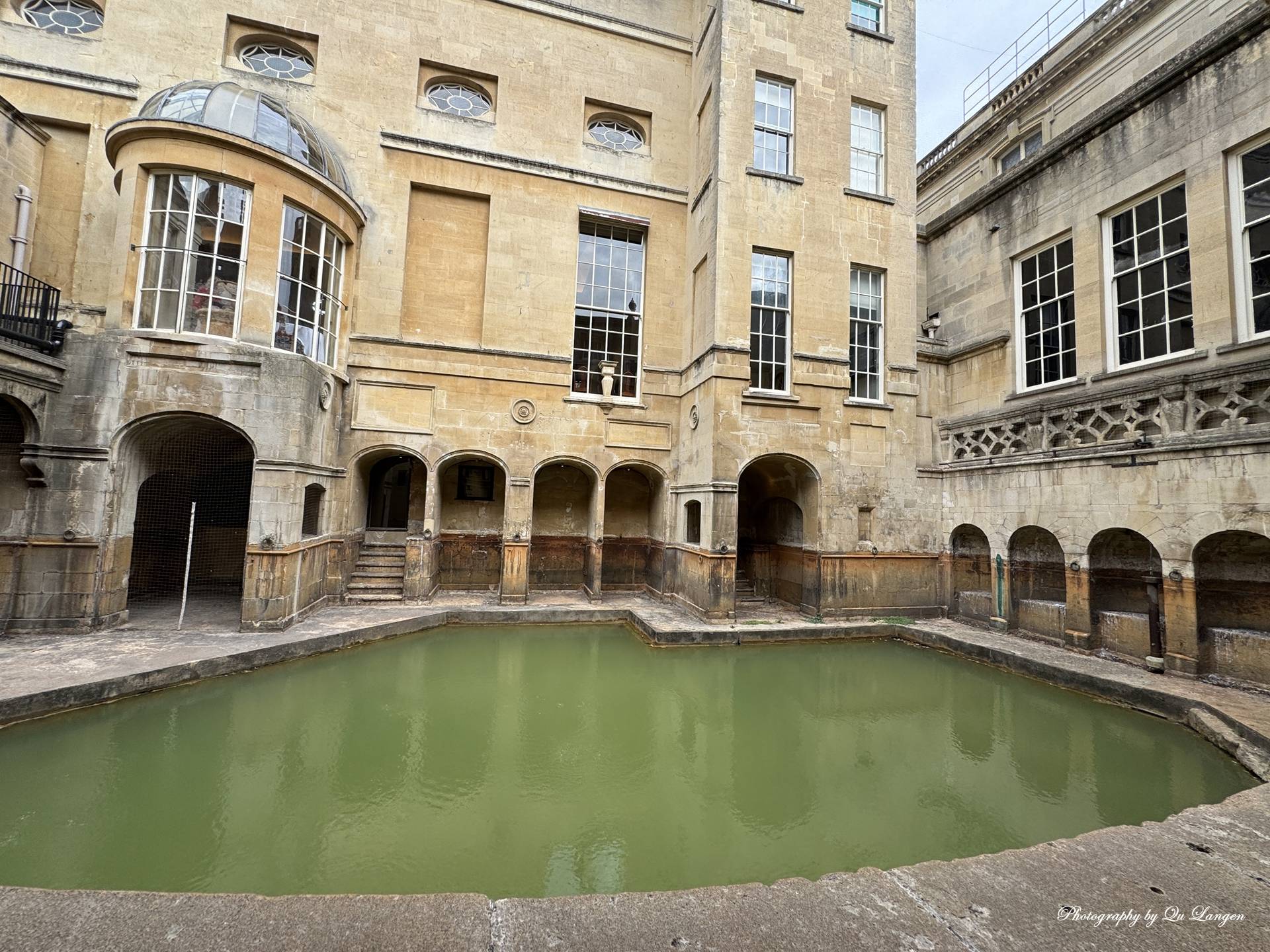 欧洲行（102）从罗马温泉到史前巨石：一日逆行于文明深处