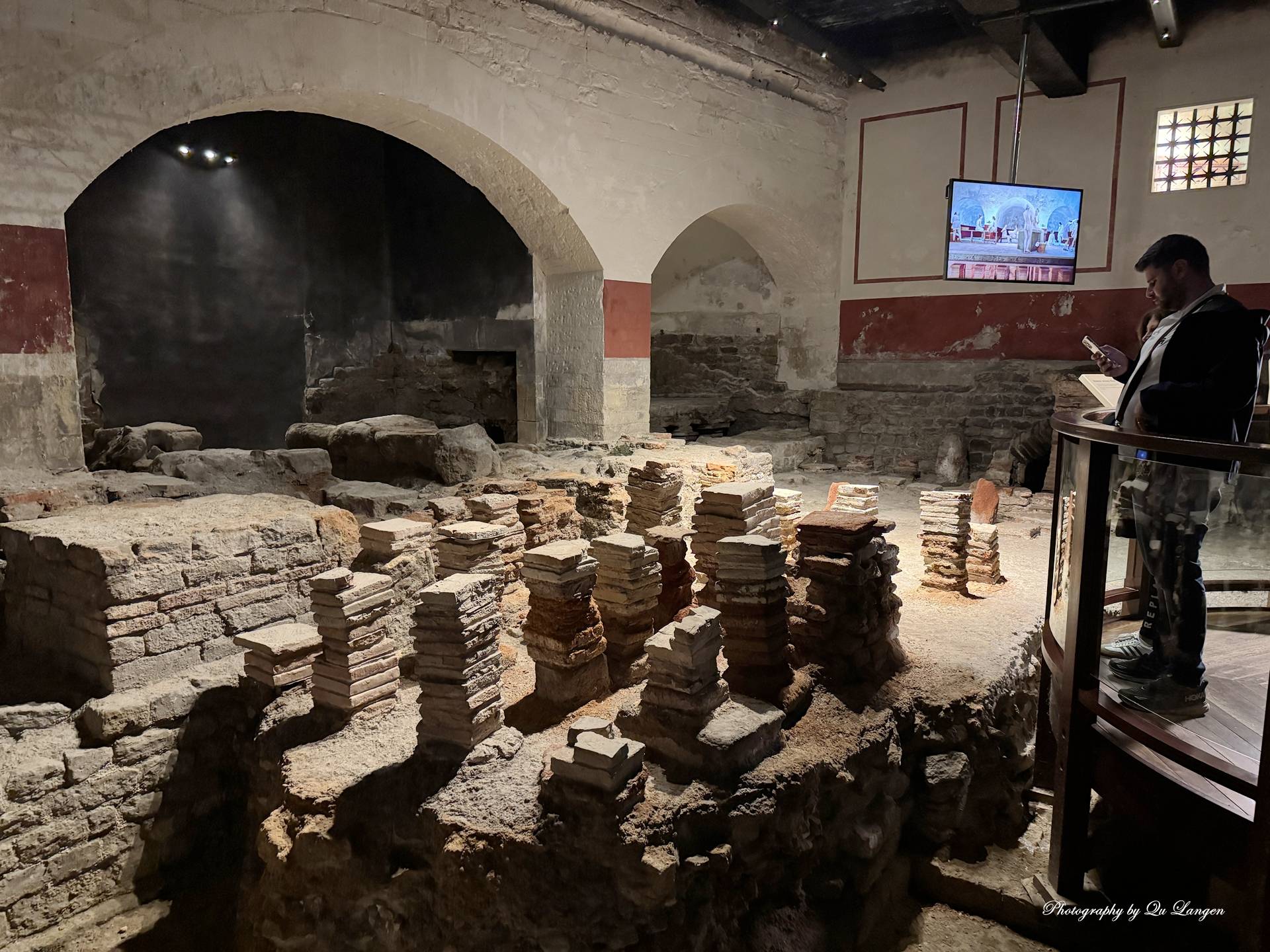 欧洲行（102）从罗马温泉到史前巨石：一日逆行于文明深处