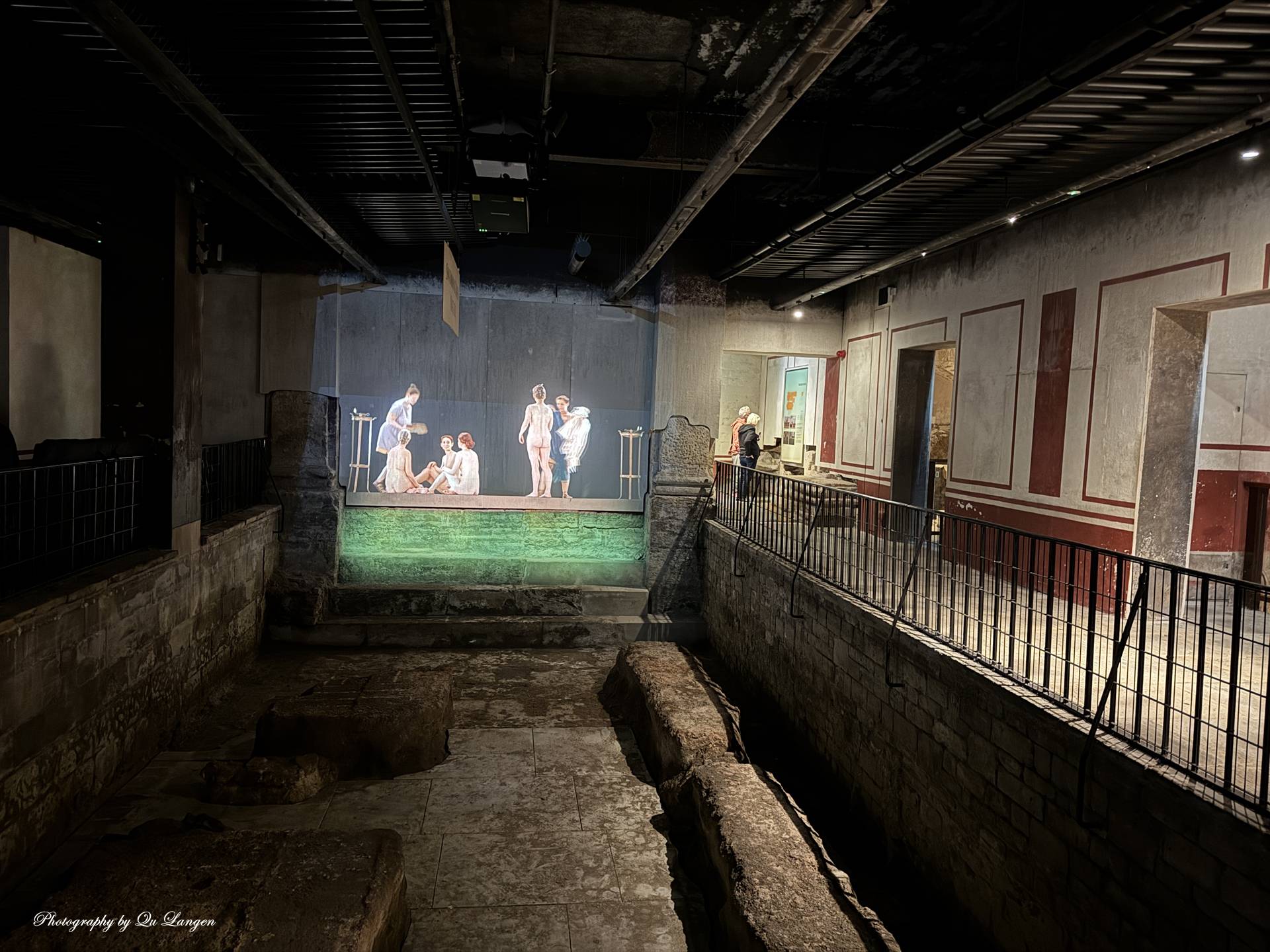 欧洲行（102）从罗马温泉到史前巨石：一日逆行于文明深处