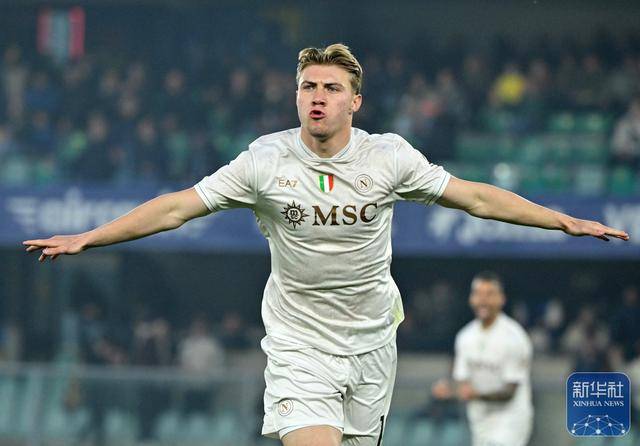 意甲｜那不勒斯胜维罗纳