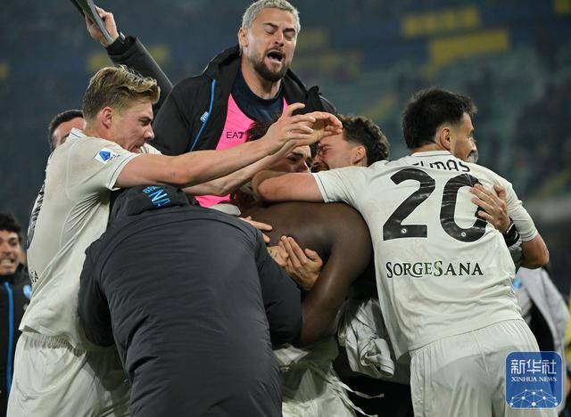 意甲｜那不勒斯胜维罗纳